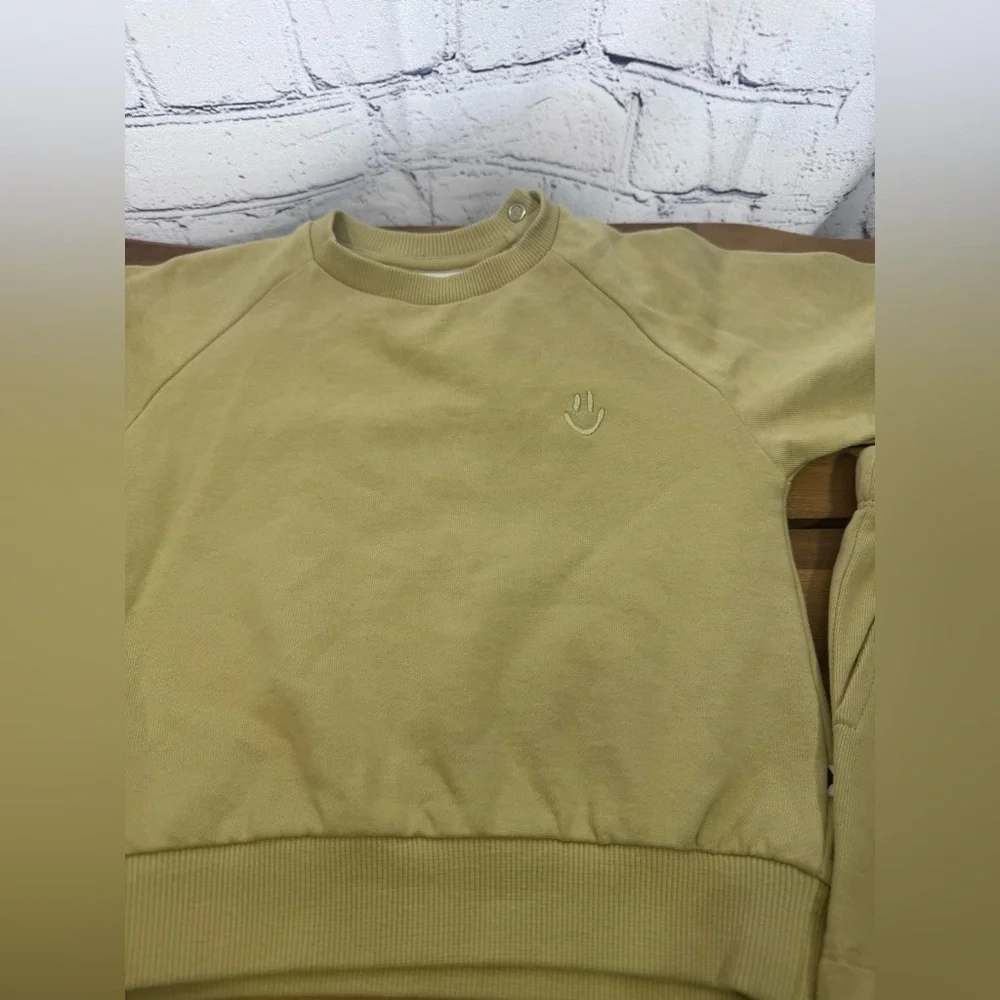 Molo Kids Yellow/Green Sweatshirt & Shorts Set NWT